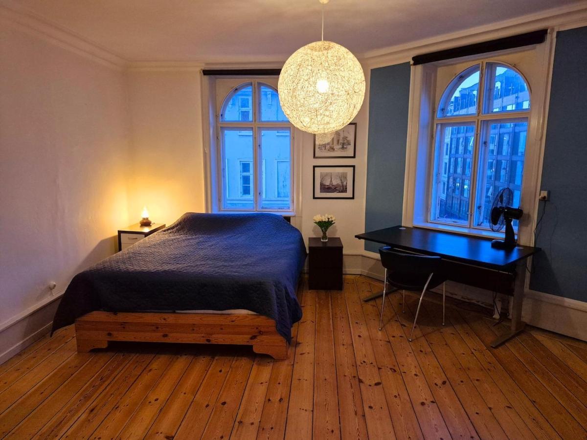 Cozy And Quiet In The Centre 78 Sqm Apartment *